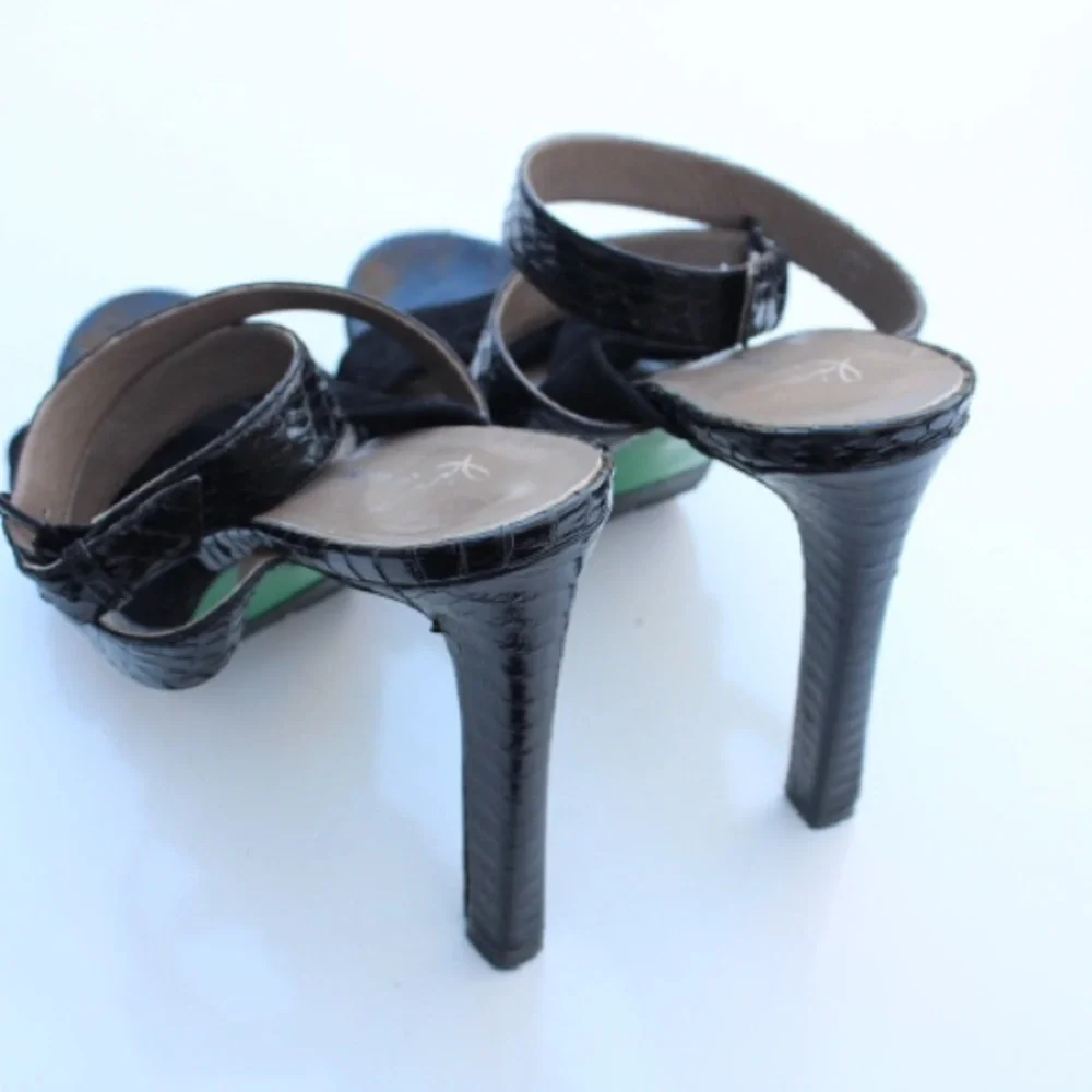 Donald J. Pliner platforms